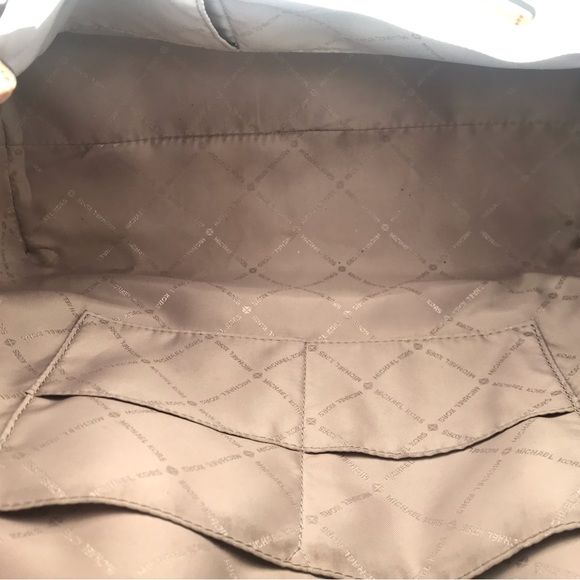 🍁FALL SALE🍁 Authentic Michael Kors Hamilton Traveler Large Satchel - Picture 7 of 11